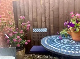 Entire Two Bed Coach House Super King Beds Turn into singles