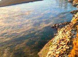 Caba&ntilde;as Leuf&uuml; Lodge con Tinaja, hotel con tinas de hidromasaje en Valdivia