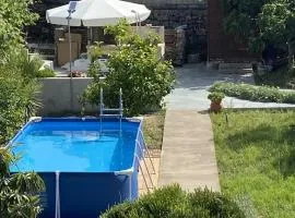 Lounge House