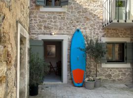 Stonehouse Zrmanja, hotel i Obrovac