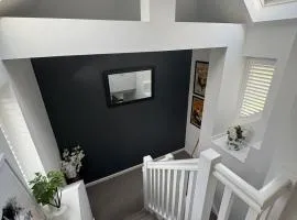Fairfield Large 4 Bed Log Fire