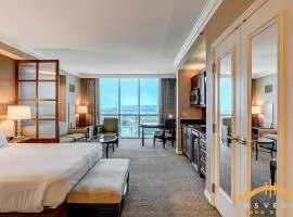 MGM Signature-06-716 Jacuzzi Studio