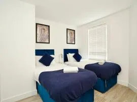 Trinity Apartments - 2 Bed Apartment - Spacious - Modern - 30 Seconds from High Street