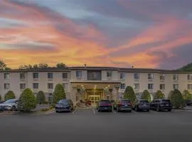 Best Western Plus River Escape Sylva / Dillsboro