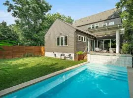 SoCo Oasis - 4BR, Pool, Gym, Fire Pit, DT ATX