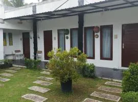 Beruk Angis Guest House & Kost