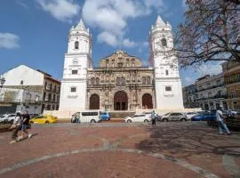 Modern Lofts in Plaza De La Independencia