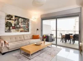 Urban Gem with Outdoor Lounge with Mamad by Sea N' Rent