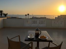 Sea View Private Terrace - Fibre Wi-Fi & Netflix