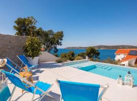 Villa Nensi, hotel v destinaci Grebaštica