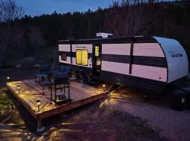 Moceanset Getaways - Luxurious, Ocean, Mountain And Sunset Views "Camping Experience"