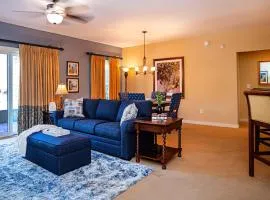 Poolside Condo w patio near hot tub 5112P1