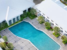 Indochina Hotel, hotel con pileta en Aranyaprathet