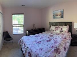 Beautiful Bed and Bath in Charlotte