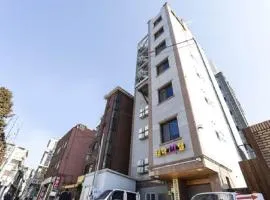 Hongdae Sinchon Theme motel