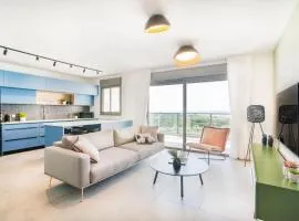 Sunny Haven Sea View Escape by Sea N' Rent