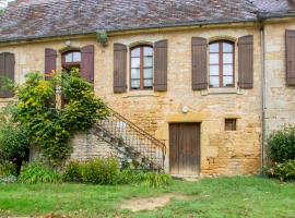 Maison de village charmante près Villefranche du Périgord, animaux acceptés, internet inclus - FR-1-616-162, hôtel à Loubejac