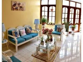 Hospedaje La Casa Blanca