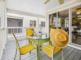 Bogeys Retreat by AvantStay Golfers Retreat w Shared Pool Month Long Stays Only