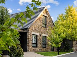 Vale 194 - Luxury Accommodation in McLaren Vale - 5 holiday homes with king size beds, hotel v destinaci McLaren Vale