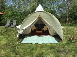 Tent op het veld