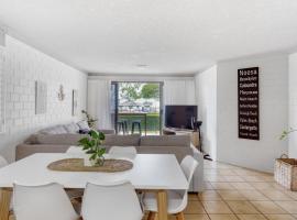 Riverview Two Apartments, hotel in Mooloolaba