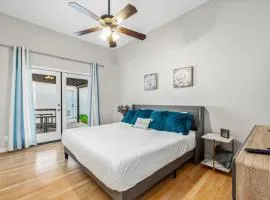 Beautiful 1 BR Home Pool Bocce Court