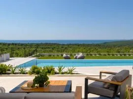 Design Villa Diagonal - Tranquil sea view escape