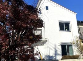 Modern Private 2nd Floor Eco-house events ok: Kodaira şehrinde bir otel