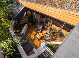 Doves Nest - Earth Home, viešbutis mieste Mineapolis