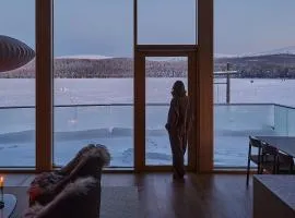 Stay North - The House of Northern Lights