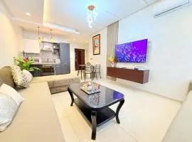 New Luxury apartment with Style, Balcony and Pool