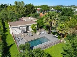 Villa Pezenas by Villa Plus