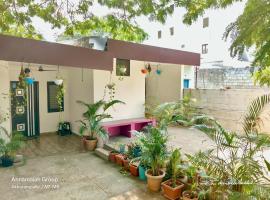 Annamaiah Guest House & Homestay - Tirupati - Home Food Service, ubytování v soukromí v destinaci Tirupati
