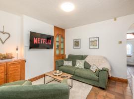 Wood House by Holmesdale Homes, hotel v destinaci Kettering