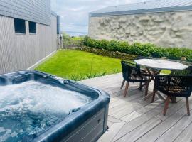 Ty Dag - Petite Terre vue mer, spa, plage à 300m, ξενοδοχείο σε Roscoff