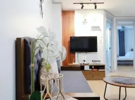 Burnham Place Leisure Stay Unit 2