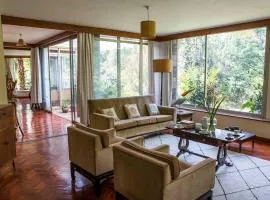 Beautiful Historic House by YourHost Nairobi