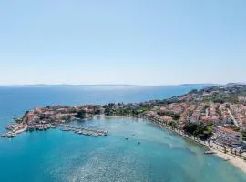 Sea View Luxury Rooms Seven of Nine