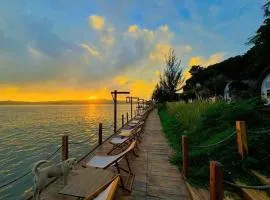 CoTo Village Resort & Restaurant