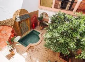 Riad Davina