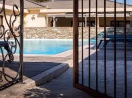 Grand Studio dans Residence avec piscine in Sisco