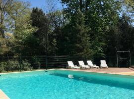 Chateau Pech-Céleyran, hotel with parking in Salles-dʼAude