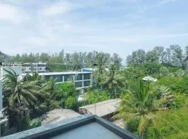 Stylish Beachfront 2BR Flat