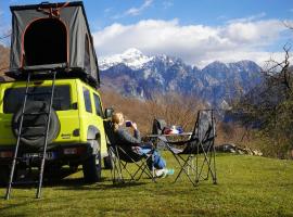 Discovery Compass, tapak glamping di Tiranë