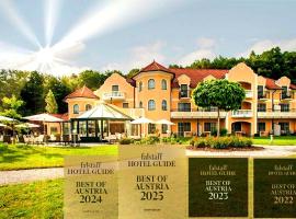 Romantikschlössl Loipersdorf Adults Only, golfový hotel v destinaci Grieselstein