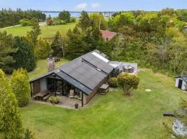 Stunning Home In Tarm With Wifi