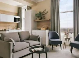 Thistle Suites Royal Garden