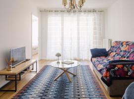Agréable deux pièces ensoleillé, à 15 minutes de Paris,, hotel v destinaci Pantin