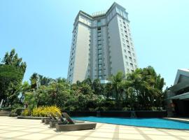 Java Paragon Hotel & Residences: Surabaya, Ciputra World Surabaya Mall yakınında bir otel